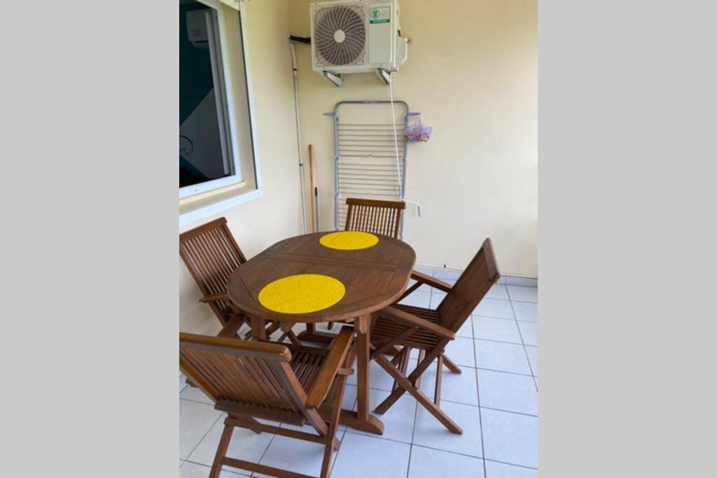 L' Aure Apartment Le Lamentin Exterior foto